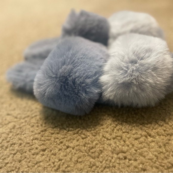 Lauren Conrad Fuzzy Grey Slippers - Picture 2 of 3
